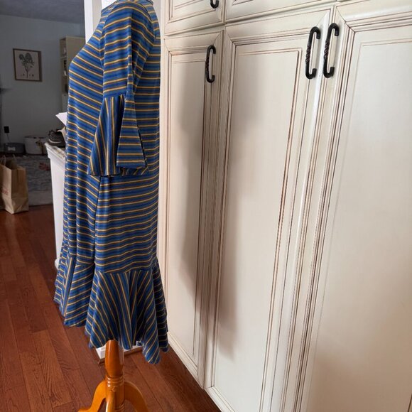 NWT LuLaRoe Maurine Dress Royal Blue, Slate Blue, and Medium Yellow Sz Medium - Picture 3 of 8